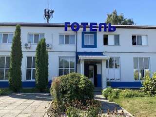 Отели типа «постель и завтрак» Готель Белая Церковь Стандартный трехместный номер-1